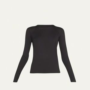 essential long-sleeve crewneck tee